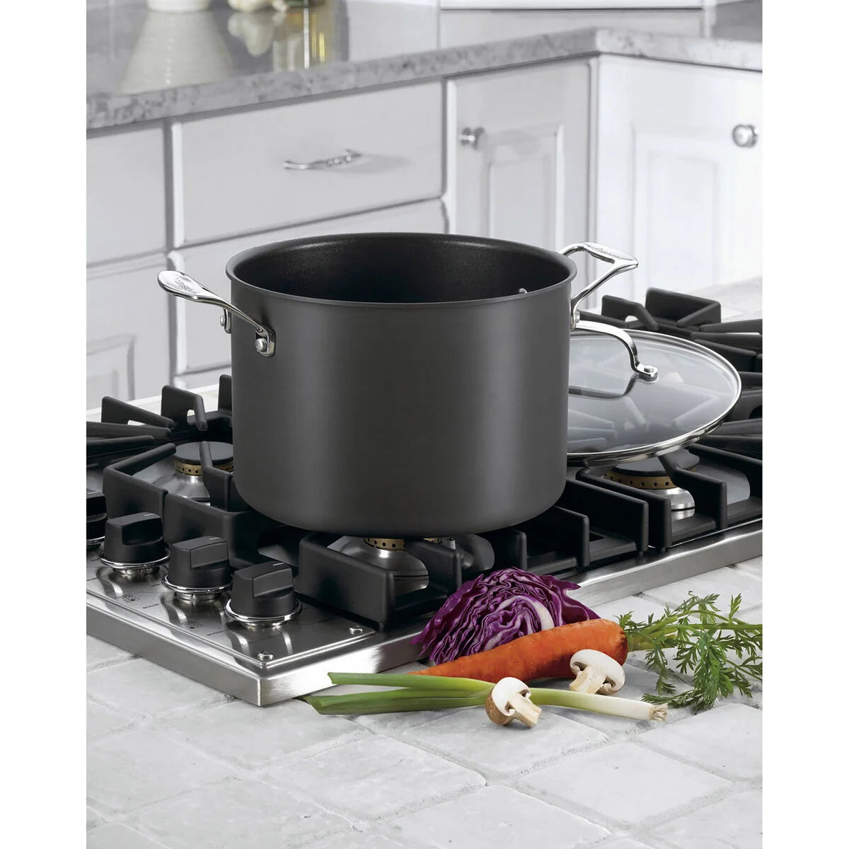 Chef's Classic™ Nonstick Hard Anodized 8 Quart Stockpot