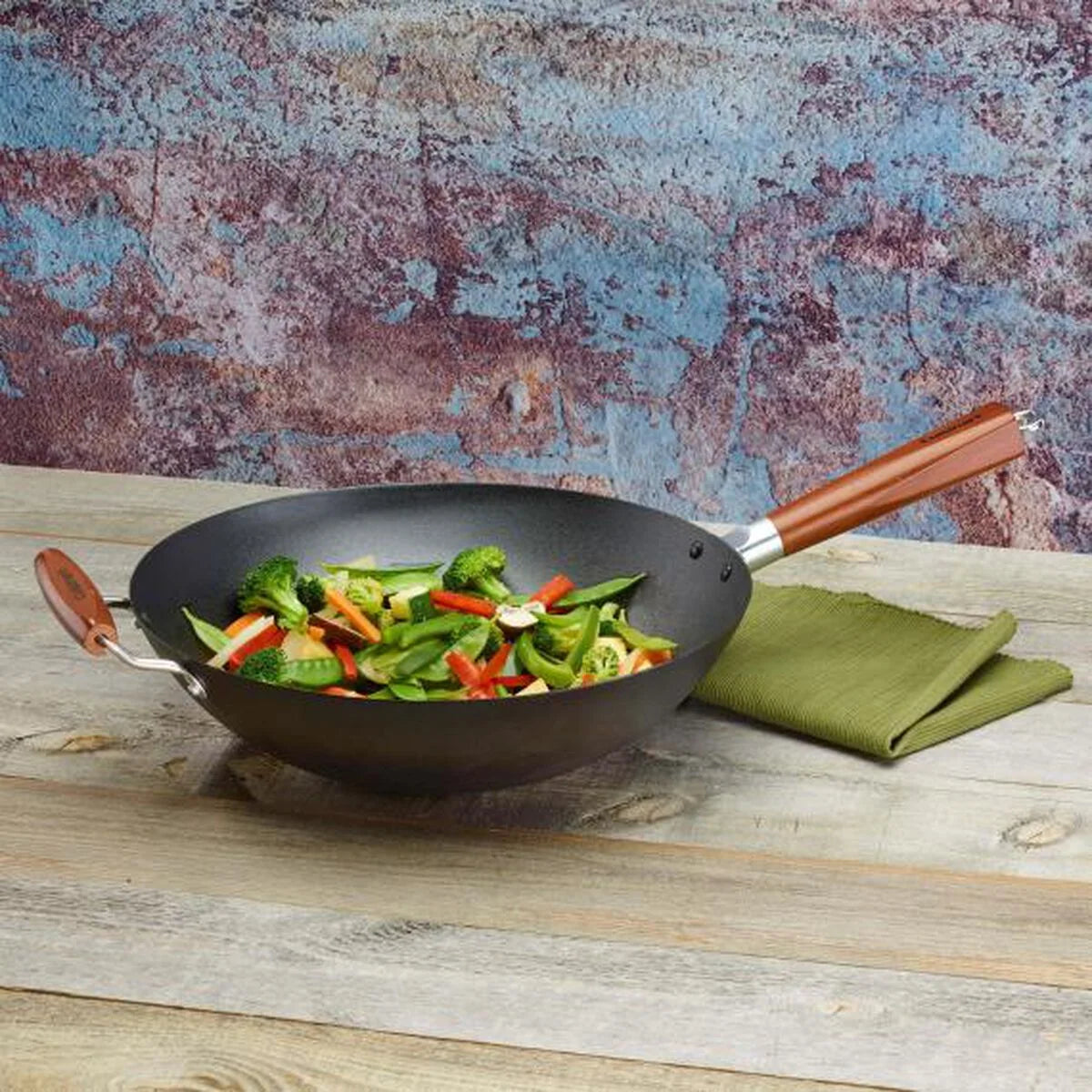 14" Pre-Seasoned Wok with Helper Handle