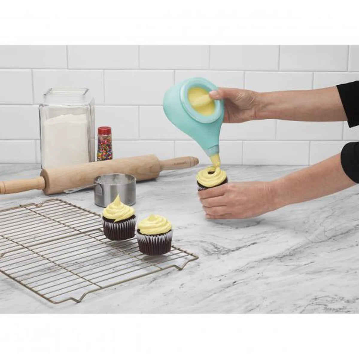 7 Piece Silicone Easy Icing Decorating Set
