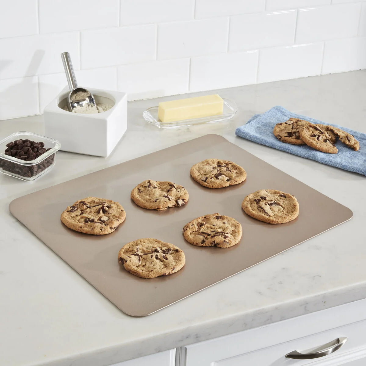 Chef's Classic™ Non-Stick 13"x15" Cookie Sheet